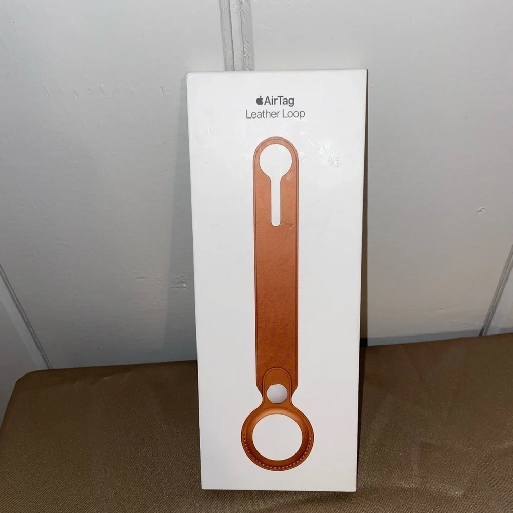 Apple leather airtag case